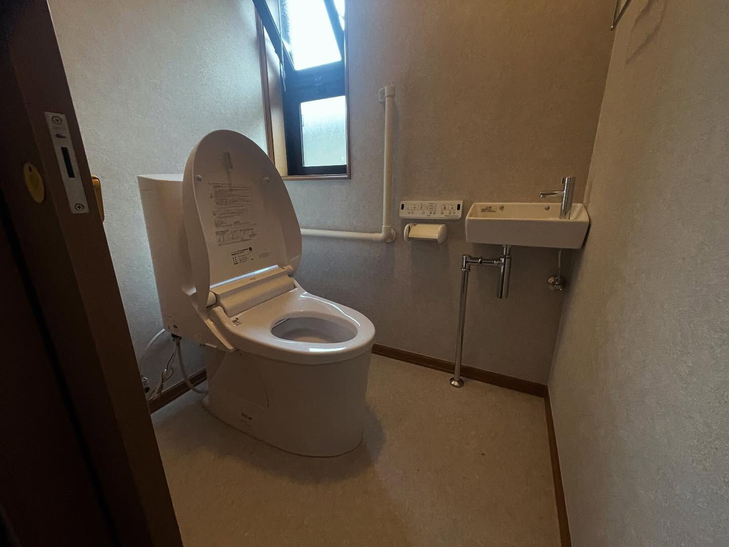 🚽✨広島市佐伯区でトイレのリフォームを行いました！