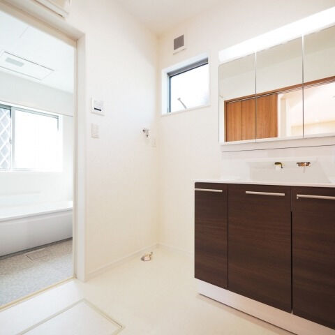 🏠✨ 広島市や佐伯区、廿日市市、東広島市の皆さん！洗面化粧台