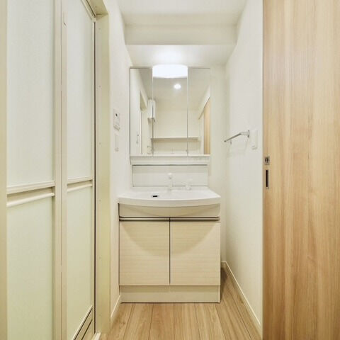 🏠✨【洗面台のリフォームで毎朝のルーティンを快適に！】✨💧