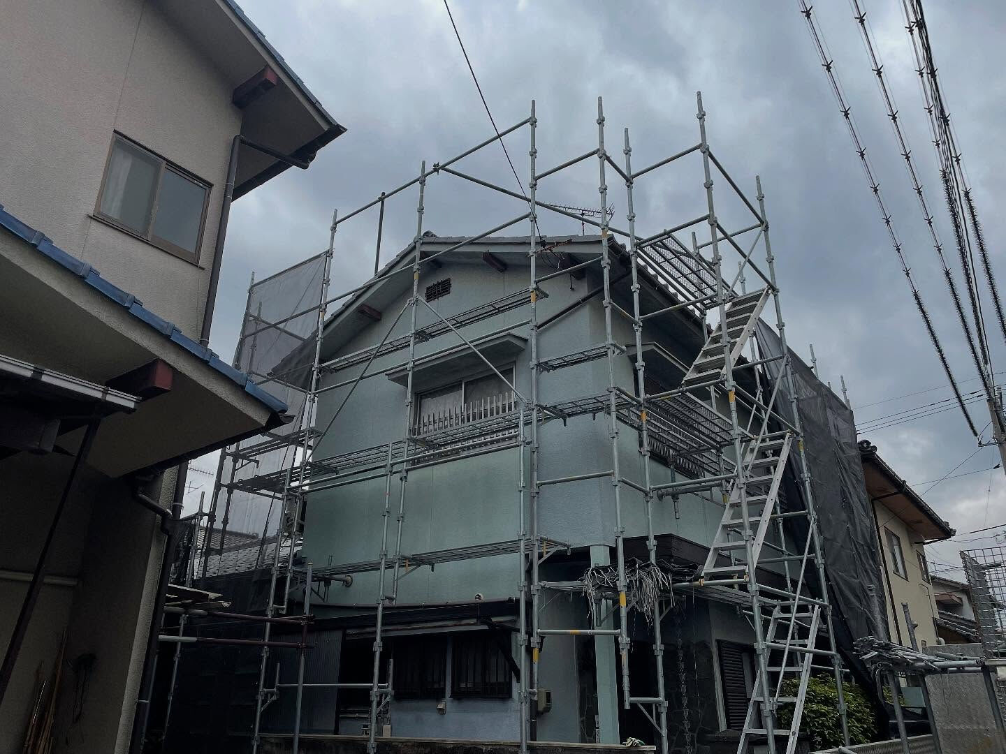 🏠✨ 新年度が始まり、外壁の一新を考えている皆さん！春はリフ